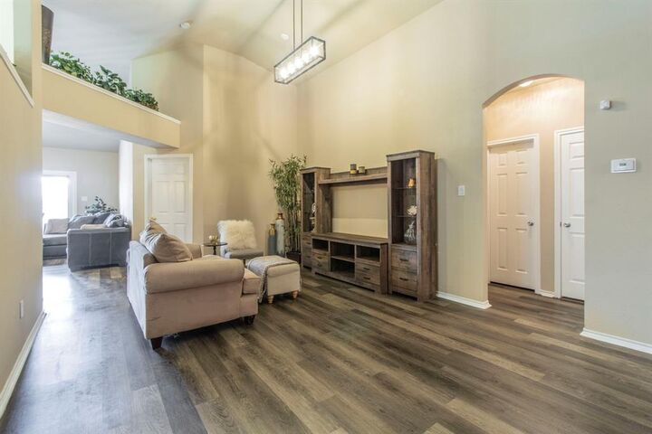 Property Photo:  2790 Sun Rise Lane  TX 75052 