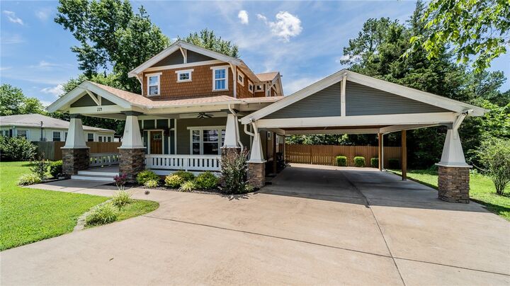 Property Photo: 214 Lake Francis Drive AR 72761