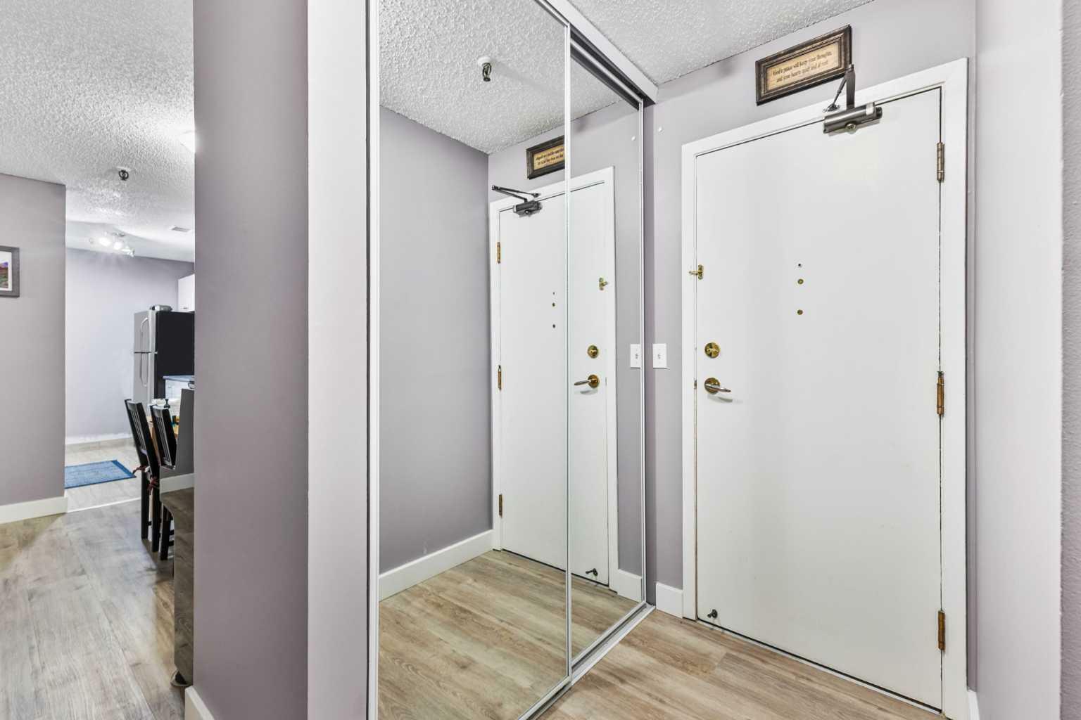 Property Photo: 540 18 Avenue SW 107 AB T2S 0C5