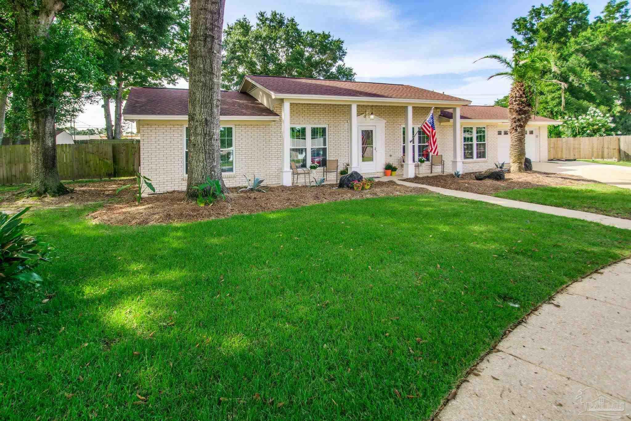 8110 Banberry Rd  Pensacola FL 32514 photo