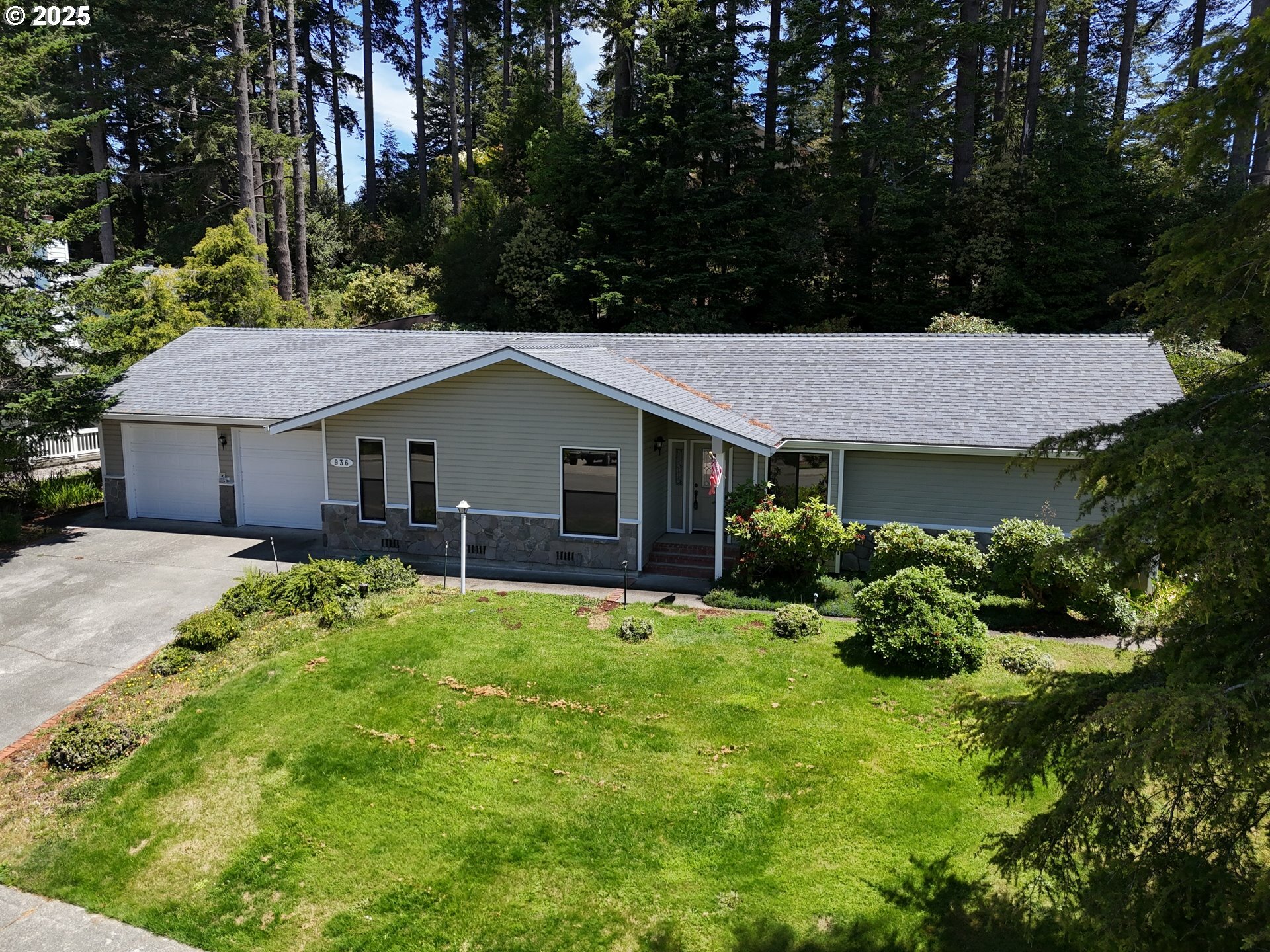 936 Helen Ln  Brookings OR 97415 photo
