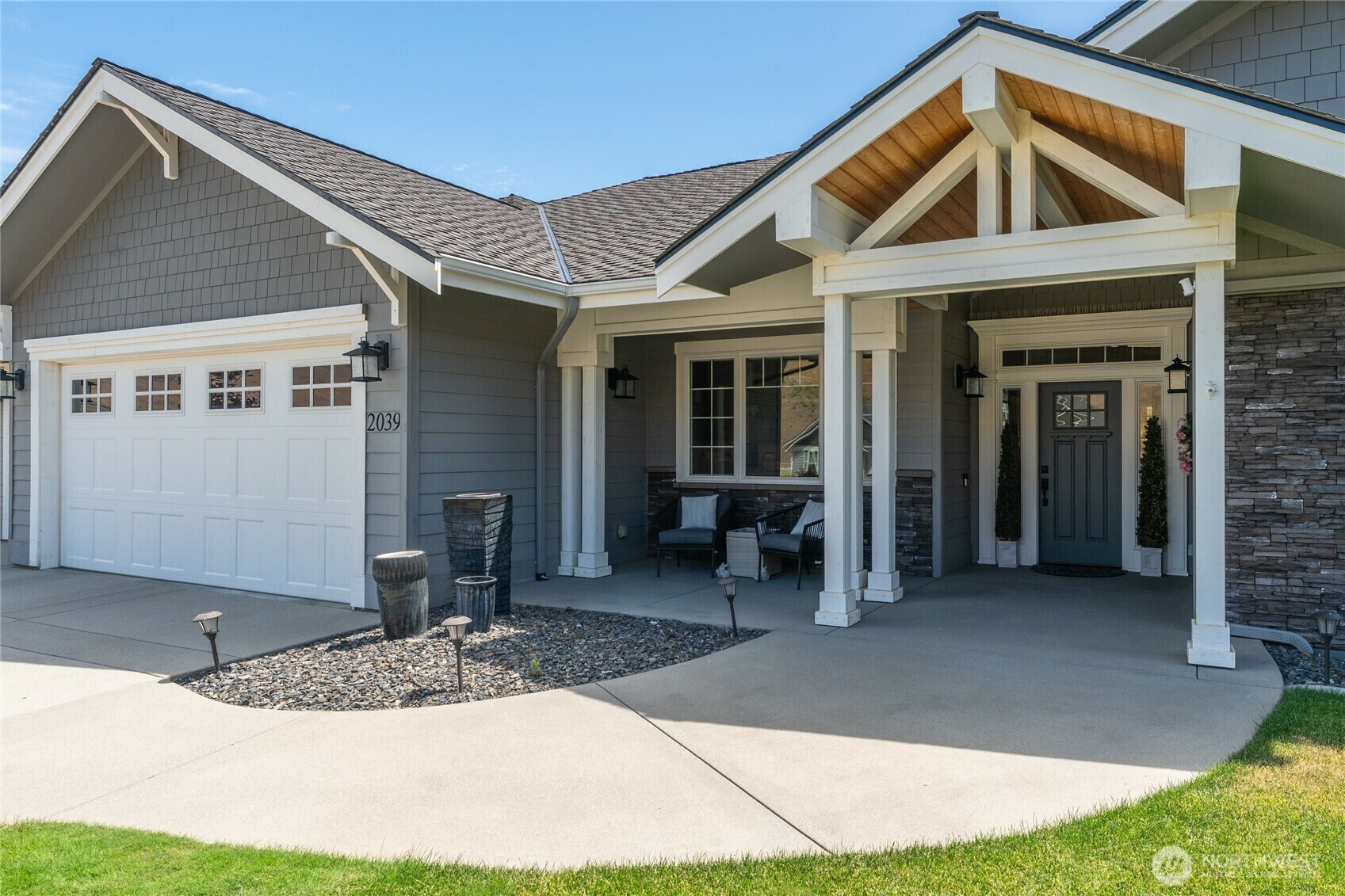 Property Photo: 2039 Maiden Lane WA 98801