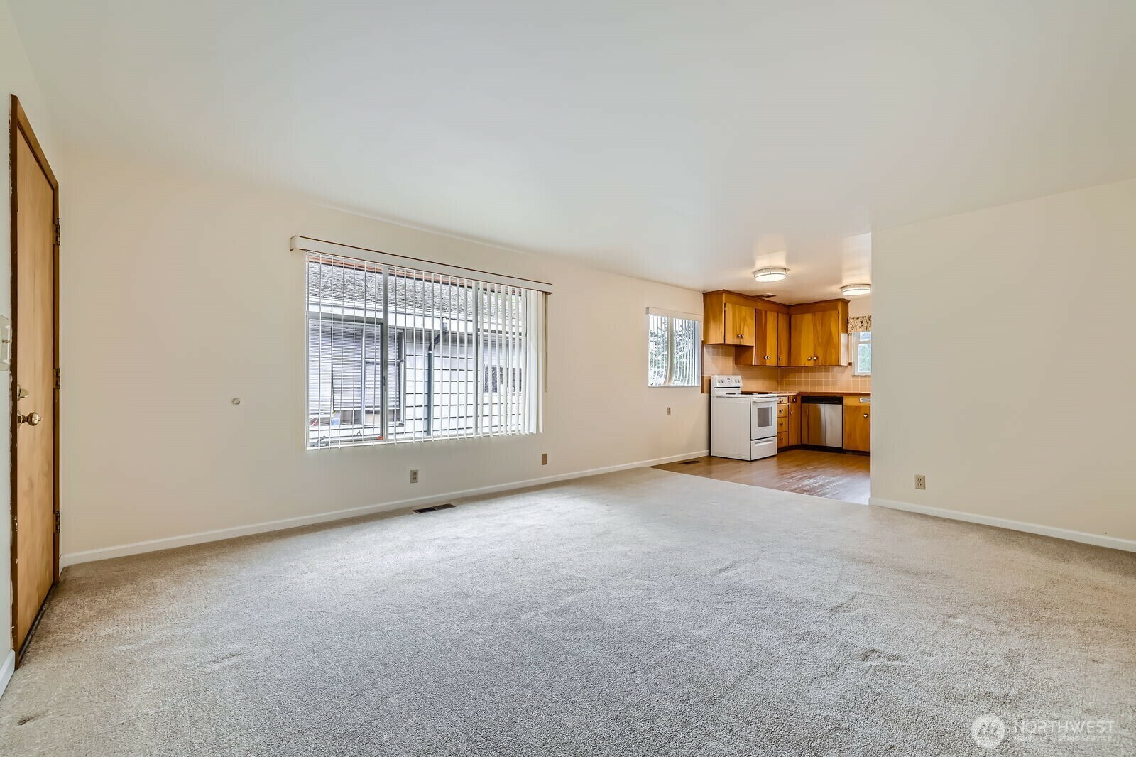 Property Photo: 13053 35th Avenue NE WA 98125
