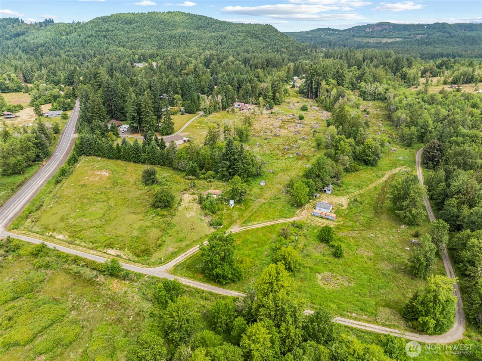 Property Photo: 402 Sightly Road WA 98649