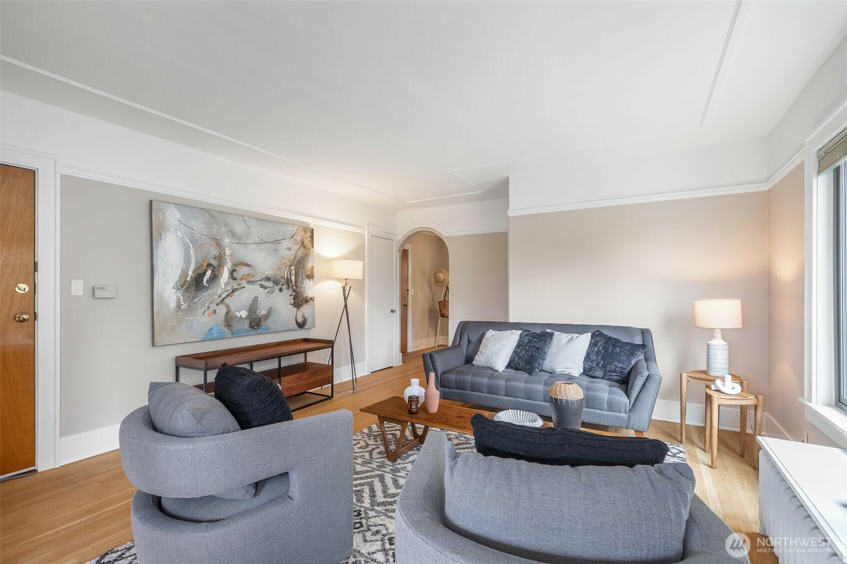 Property Photo: 2016 Broadway E B WA 98102
