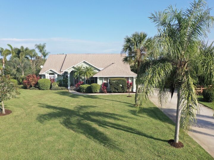 Property Photo:  1517 Eagles Circle  FL 32958 
