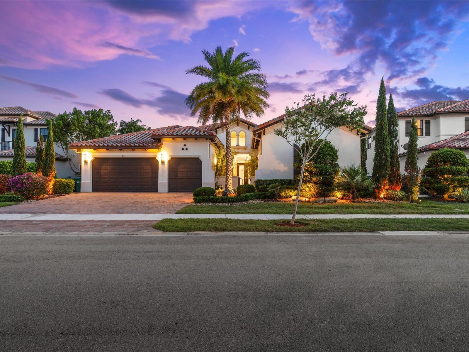 Property Photo: 8721 Waterview Terrace FL 33076
