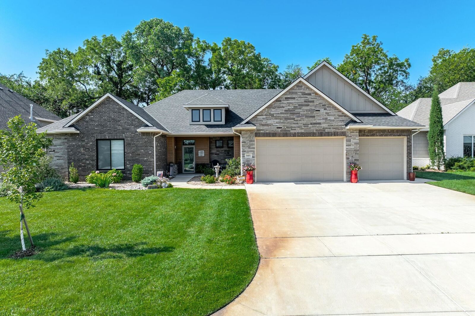 Photo de la propriété: 5451 W 26th Ct.. N KS 67205