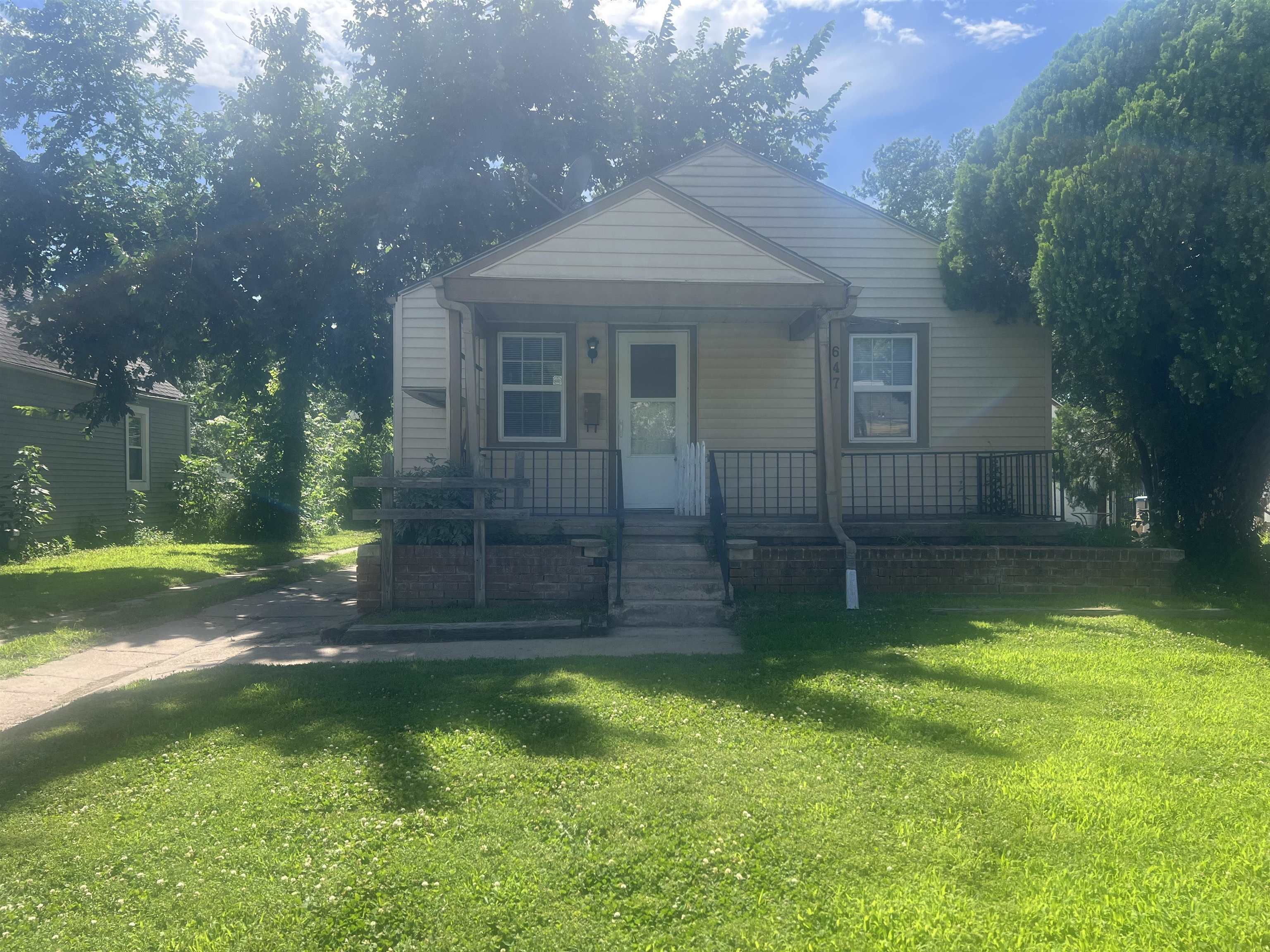 Property Photo: 647 N Erie Ave KS 67214