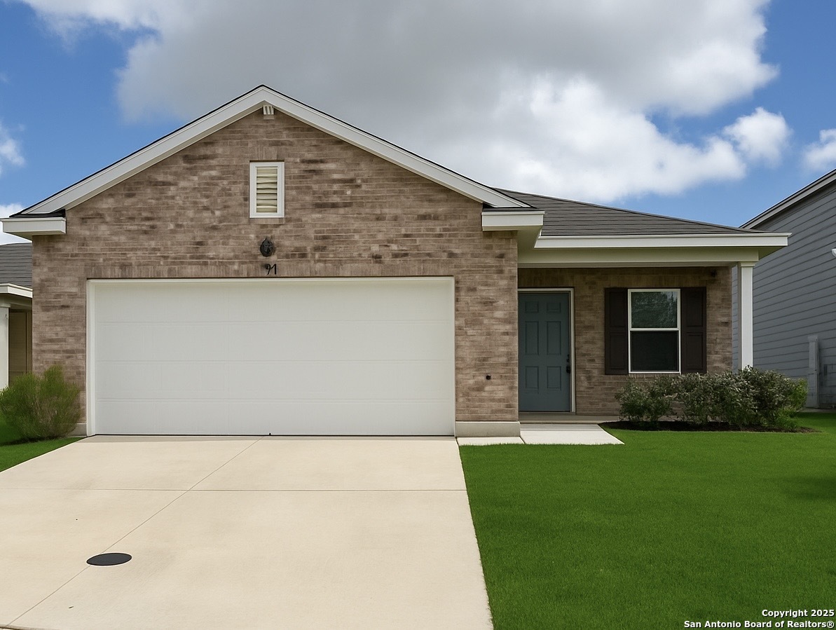 Property Photo: 5923 Pearl Mdw TX 78109