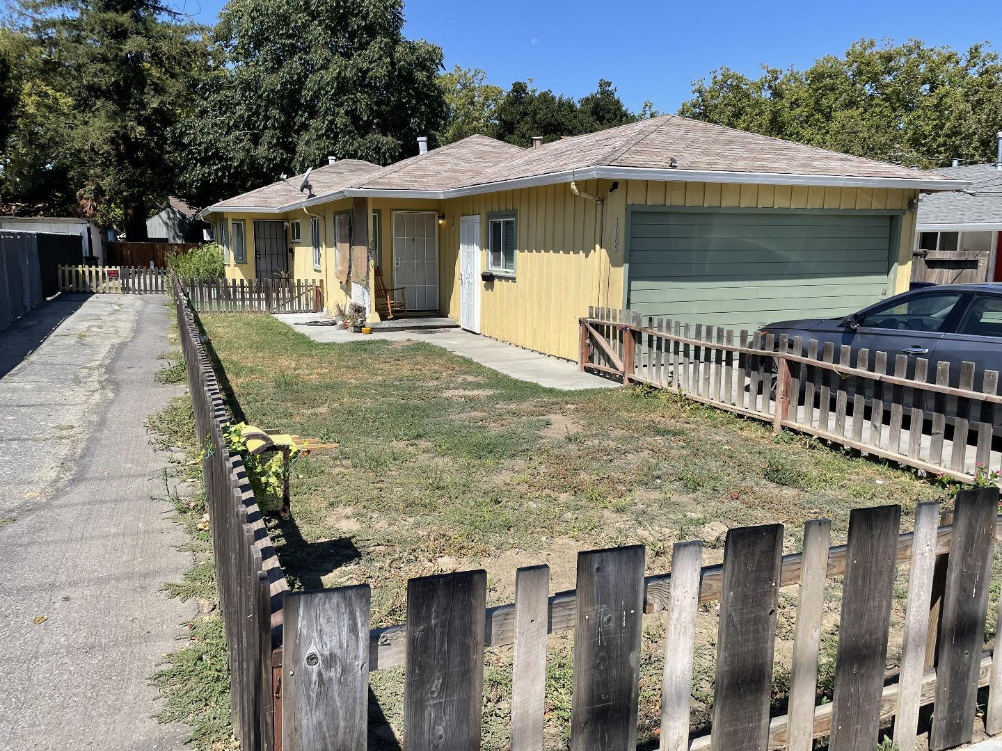 Property Photo:  1085 North 4th Street  CA 95112 