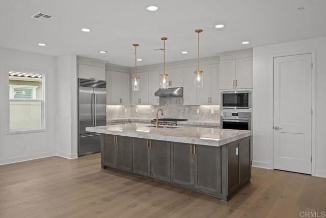 Property Photo: 1250 Topanga Place CA 92069