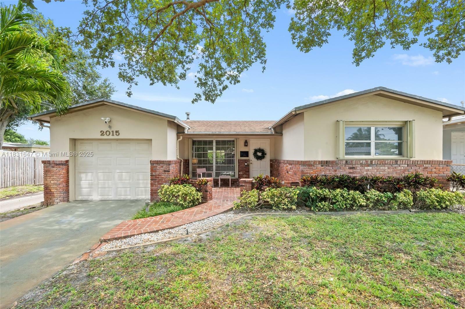 2015 N 37th Ave  Hollywood FL 33021 photo