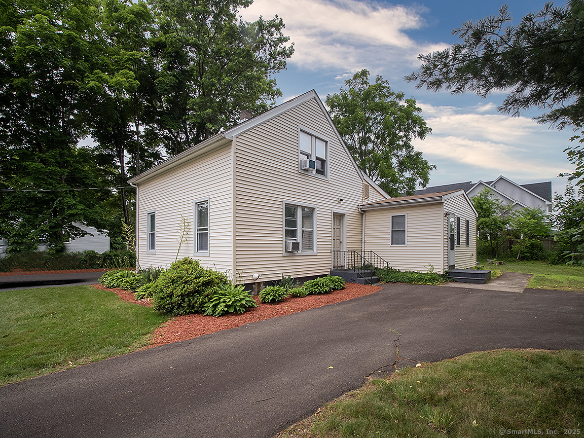 Property Photo: 37 Landin Street CT 06525