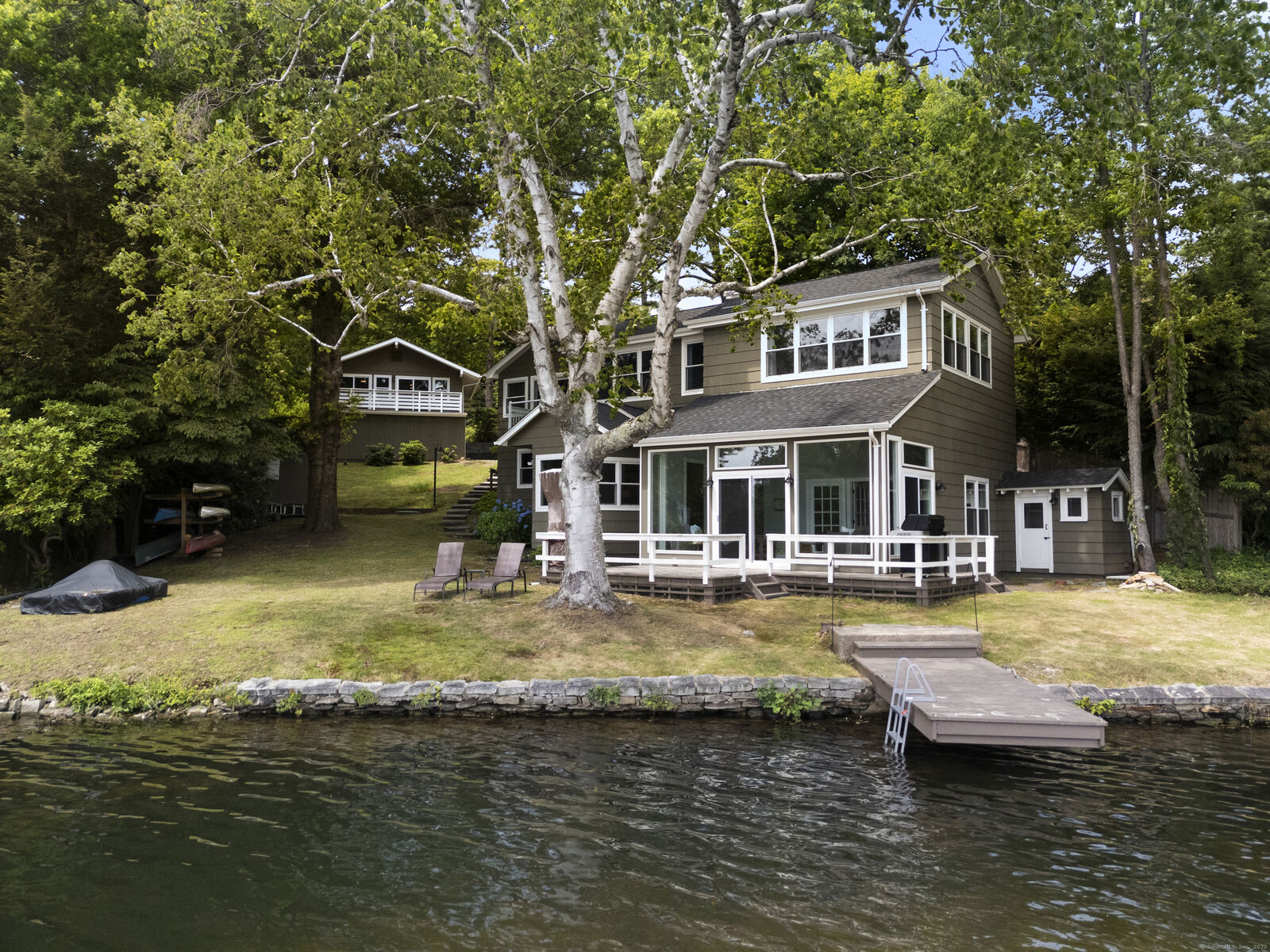 Property Photo: 162 Woodpond Road CT 06107