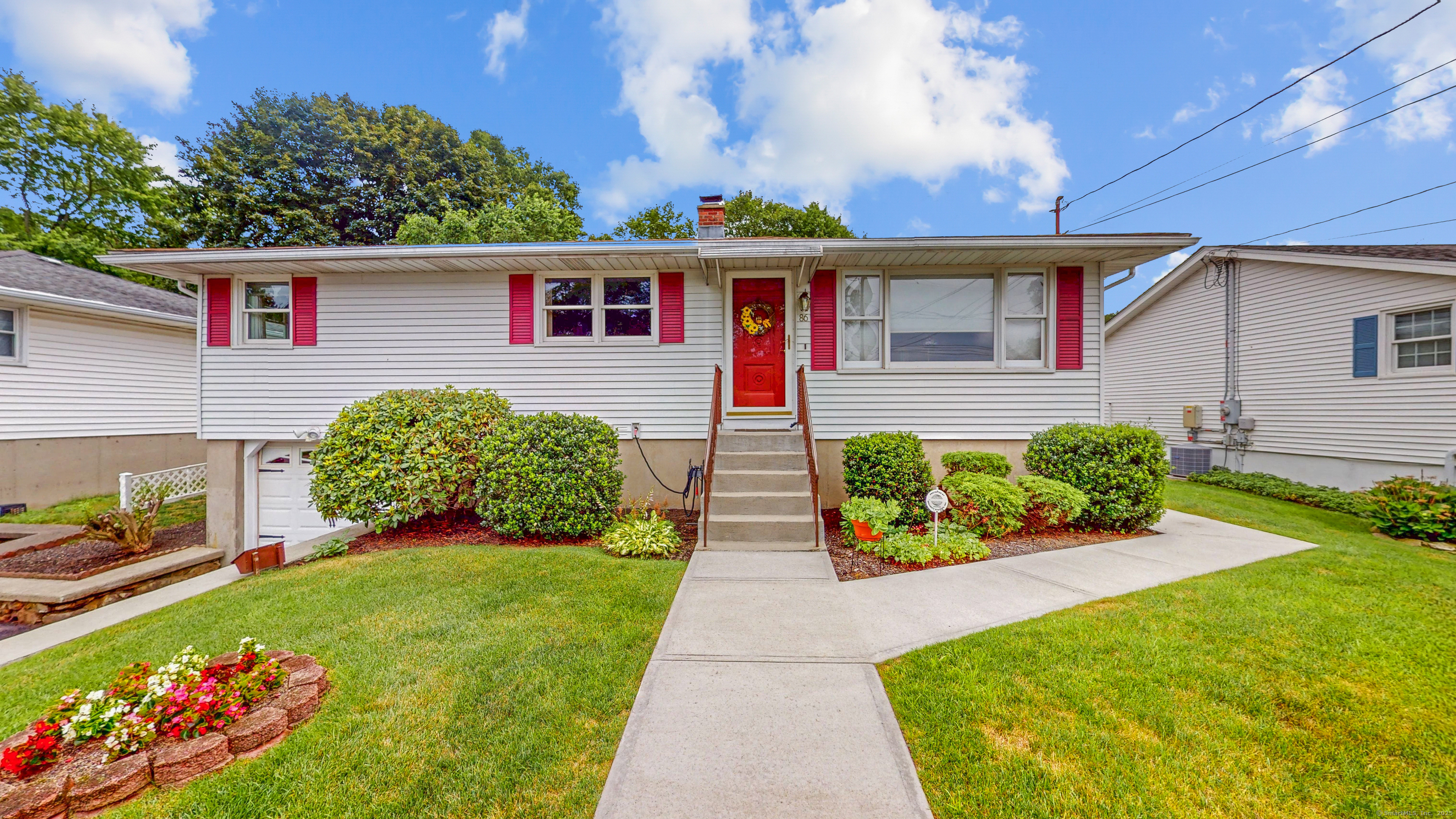 Property Photo: 86 Bagley Terrace CT 06705