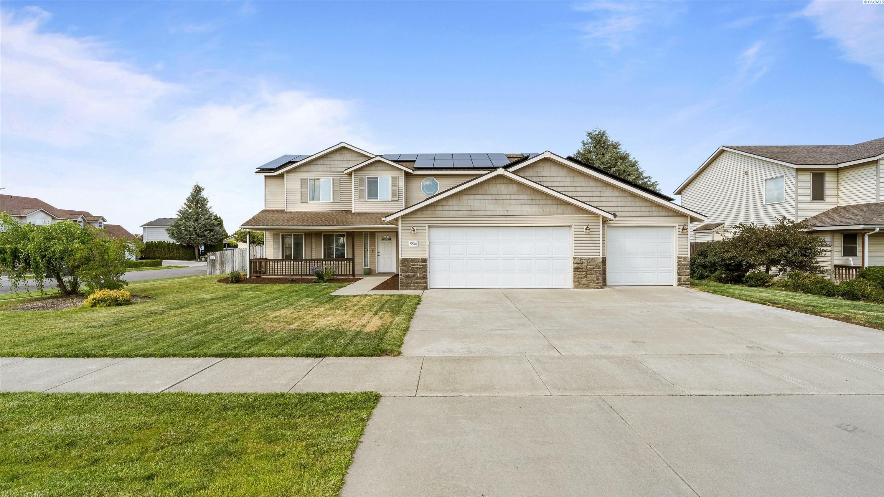 Property Photo: 9907 Chelan Ct WA 99301