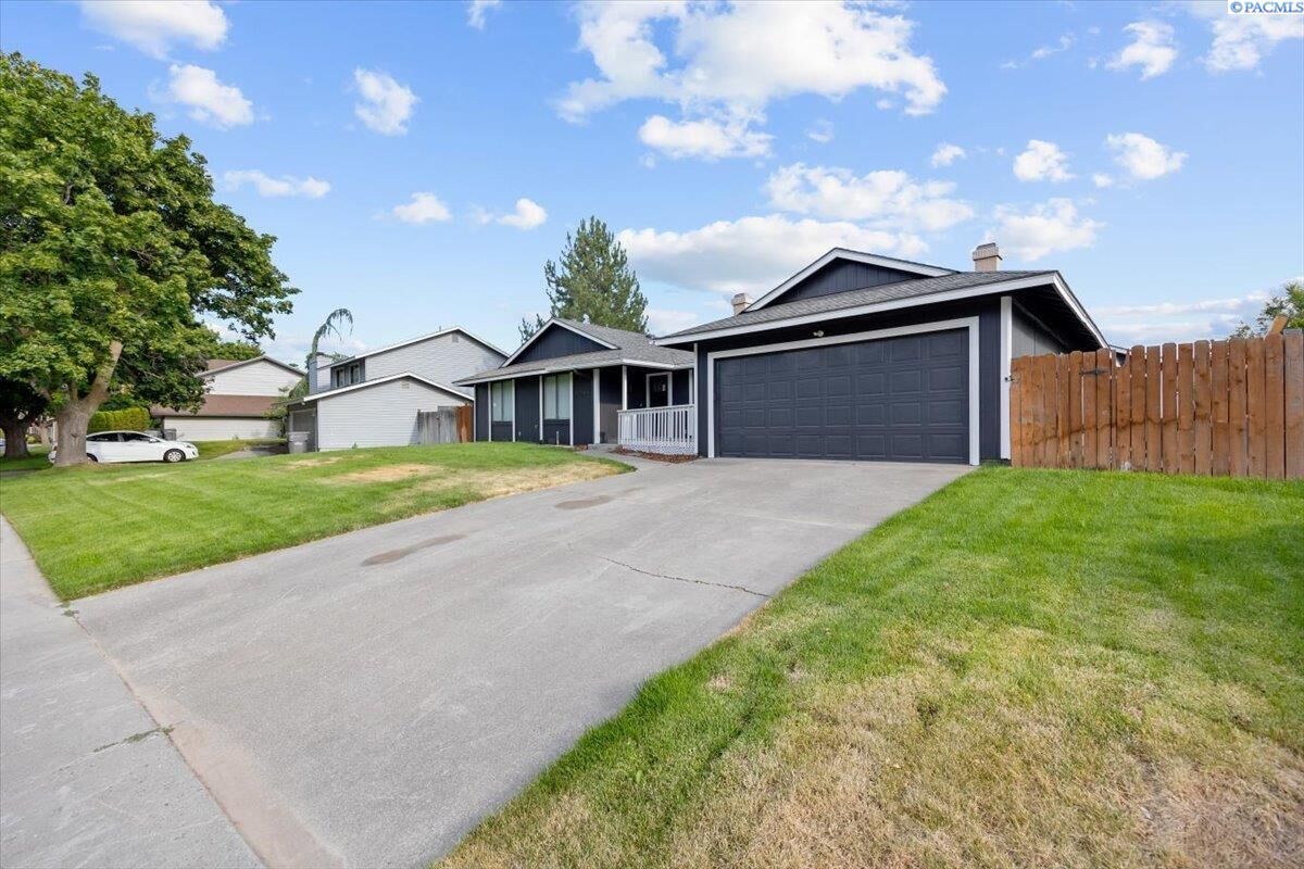 Property Photo:  8403 W Grand Ronde  WA 99336 