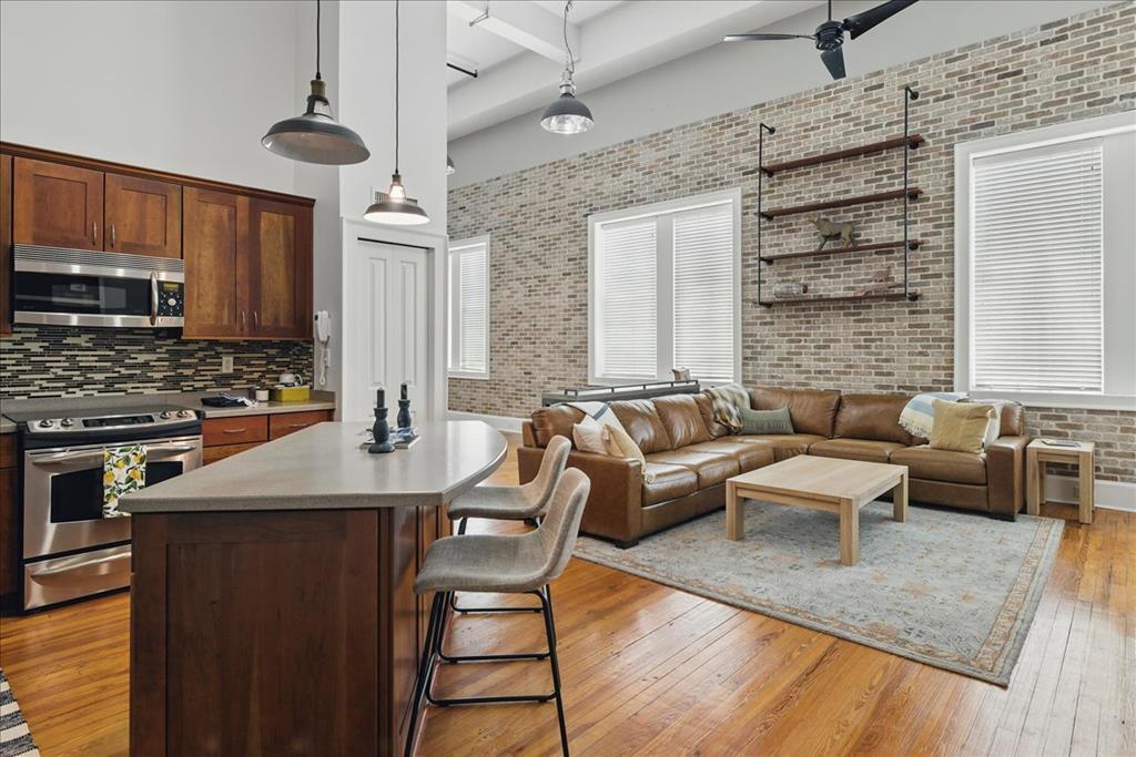 Property Photo: 110 W Jackson Street P03 GA 31792