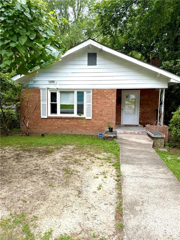 Property Photo: 706 Julian Street NC 27406