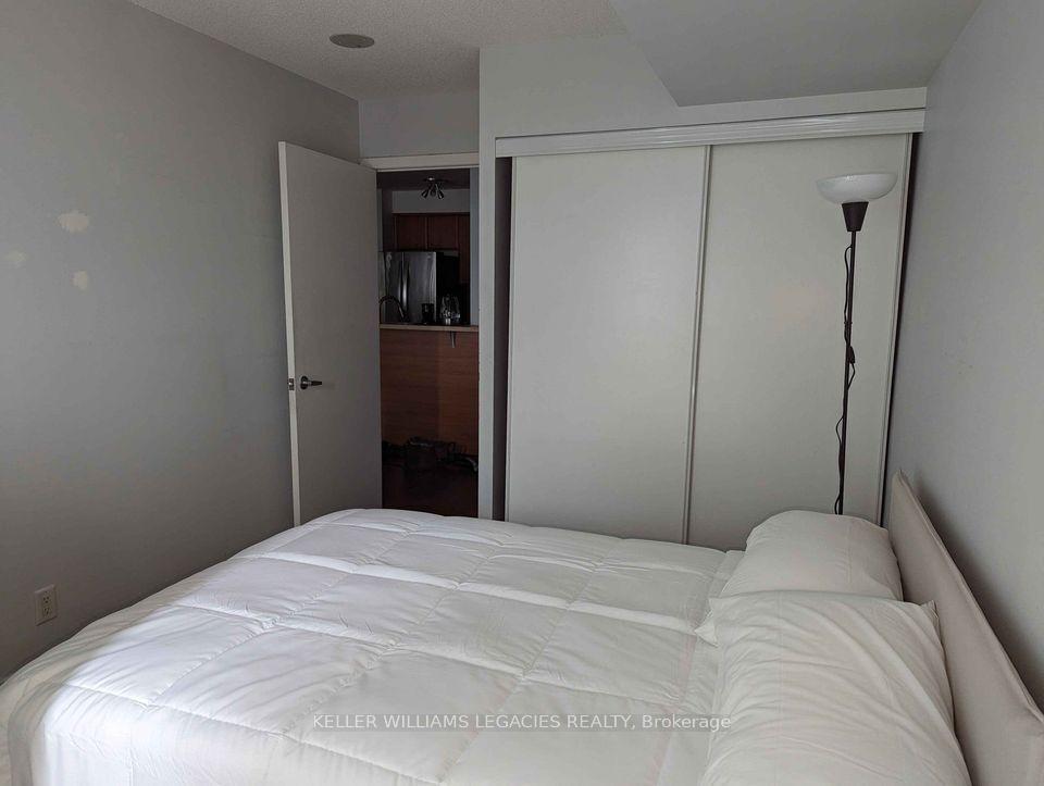 Property Photo: 36 Lee Centre Drive 3009 ON M1H 3K2