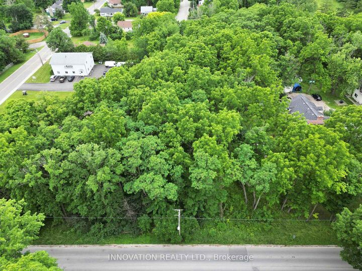 Property Photo:  58 Drummond Street W  ON K7H 2K4 