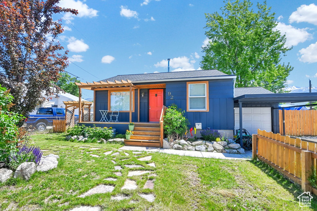 Property Photo:  92 Colonial Ave  UT 84041 