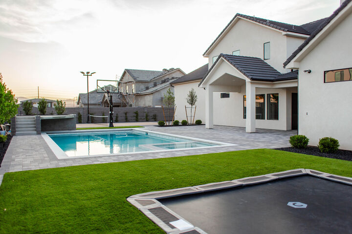 Property Photo:  692 E Chloe Ln  UT 84780 