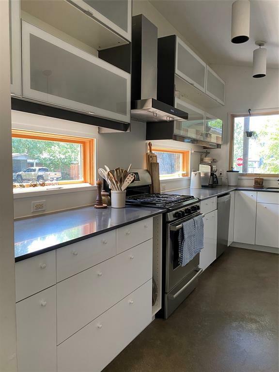 Property Photo:  1005 W Saint Johns Avenue  TX 78757 
