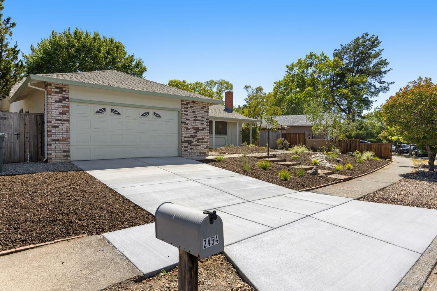 Property Photo: 2454 Appletree Drive CA 95403