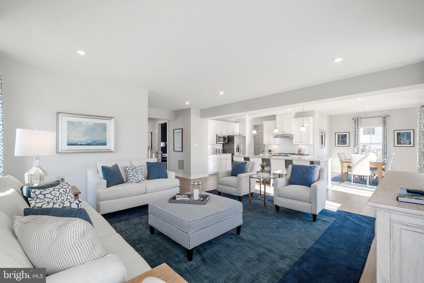 Property Photo:  