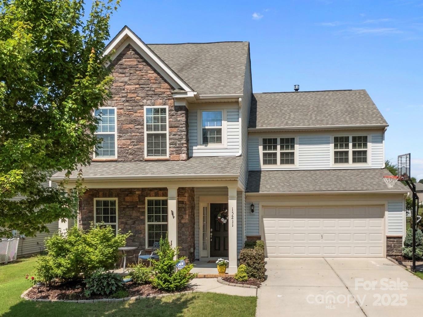 15211 Colonial Park Drive  Huntersville NC 28078 photo