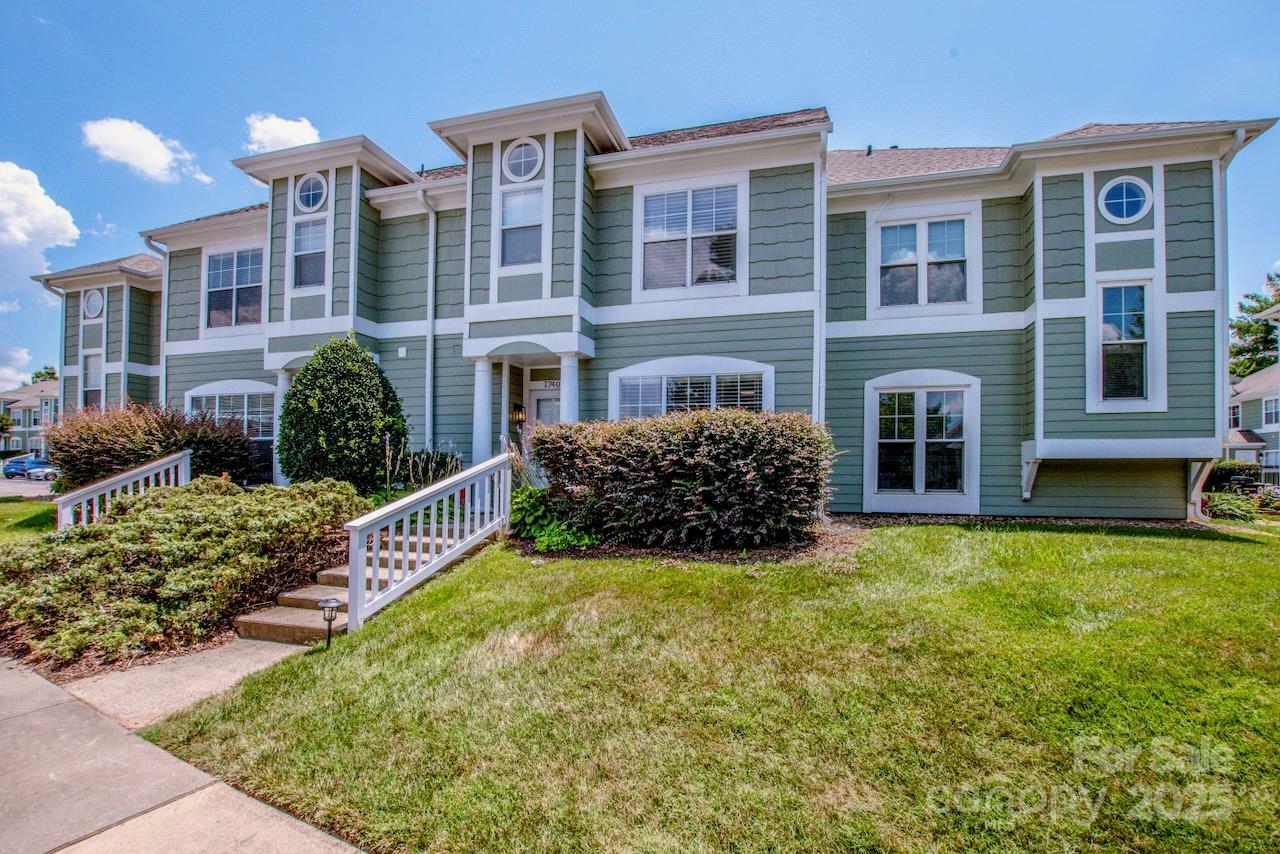 Property Photo: 17406 Tuscany Lane NC 28031