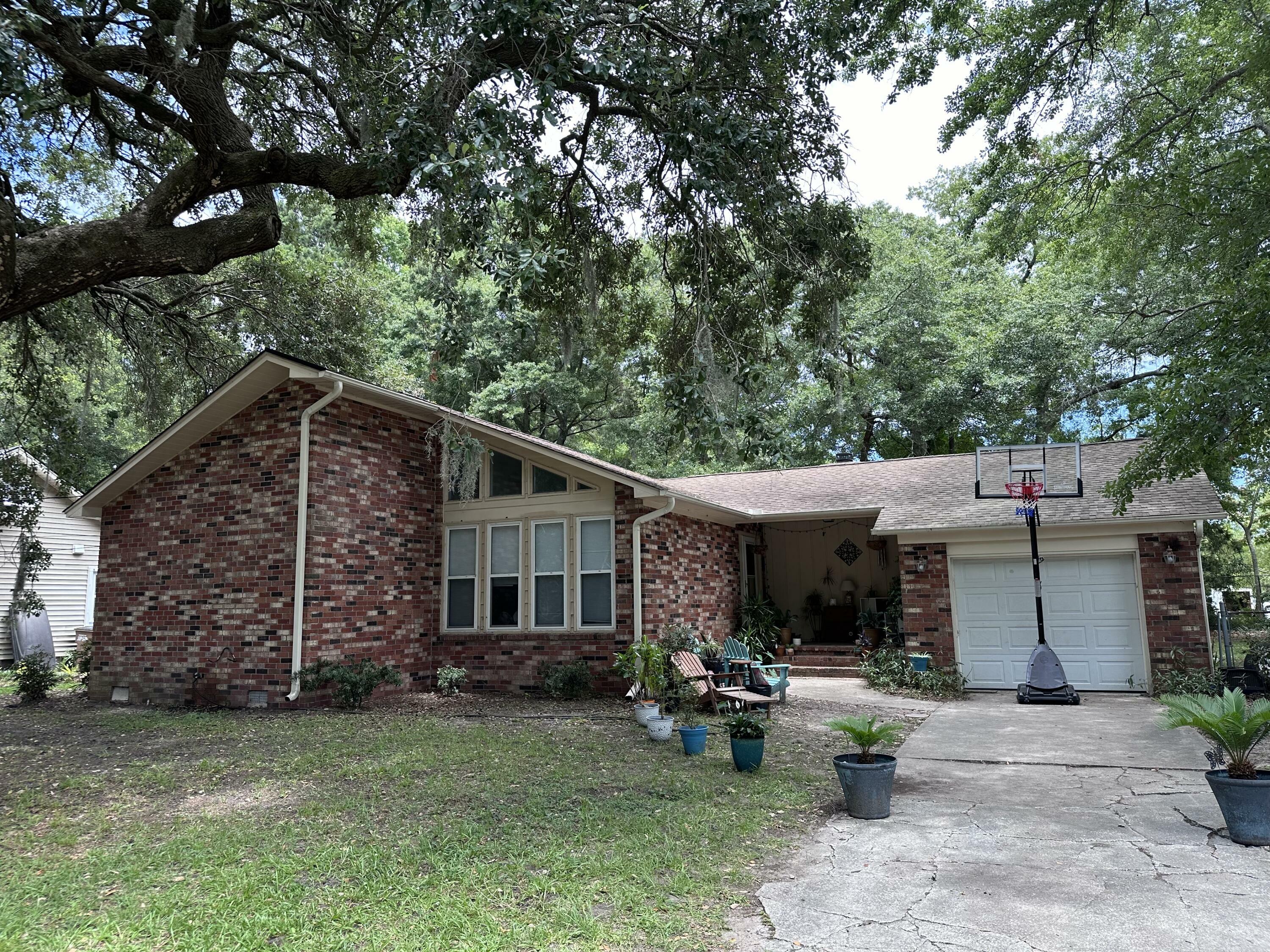 1056 Yorktown Drive  Charleston SC 29412 photo