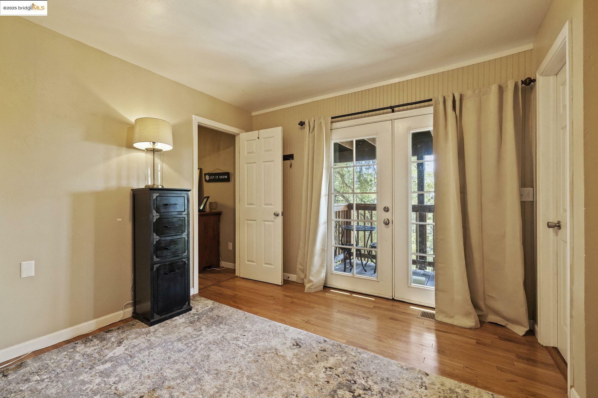 Property Photo: 23406 Tanager Dr CA 95383