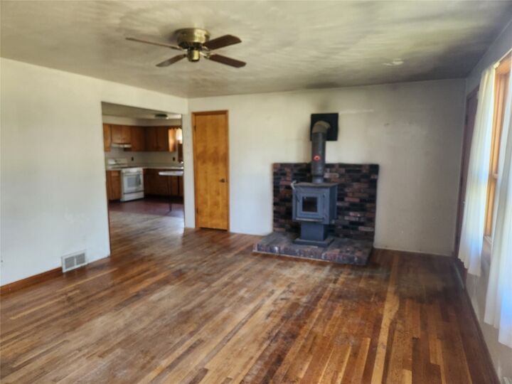 Property Photo: 2839 E 30th Street PA 16510