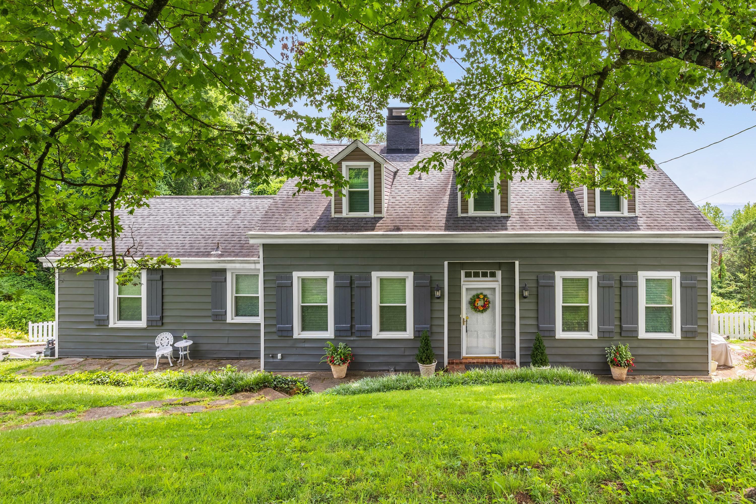 484 E View Drive  Chattanooga TN 37404 photo