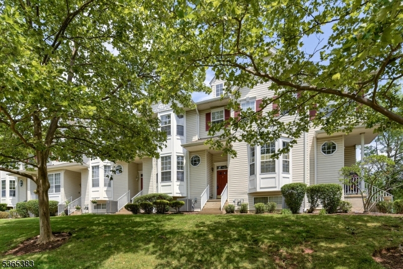 Property Photo: 5 Cummington Ln NJ 08822
