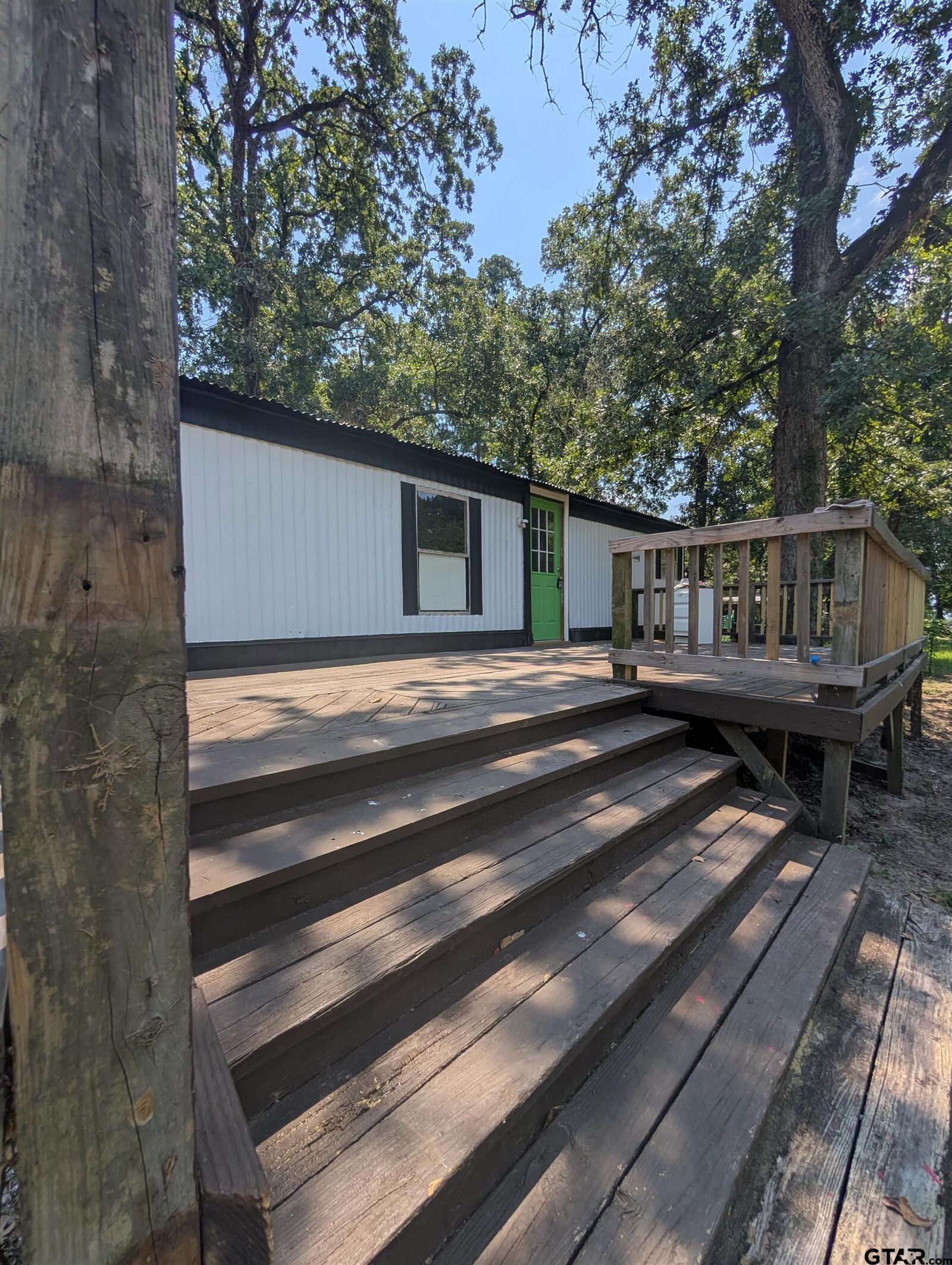 Property Photo: 23057 Pin Oak Dr TX 75762