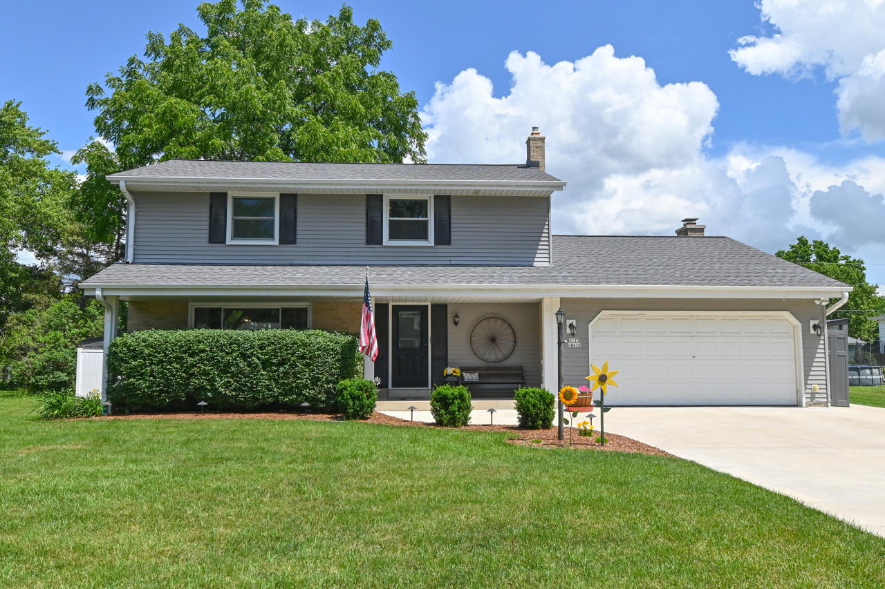 W173n8436 Robert Ave  Menomonee Falls WI 53051 photo