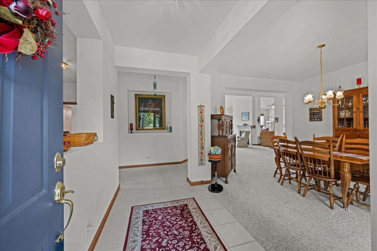 Property Photo: 2608 McDuffee Circle IL 60542
