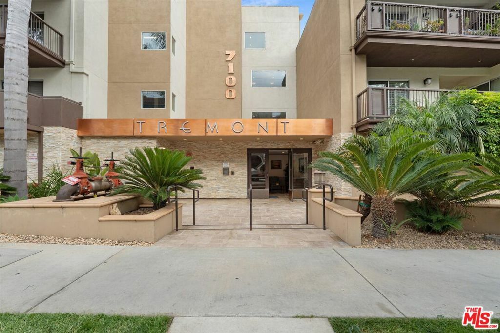 7100 Alvern Street 317  Los Angeles CA 90045 photo