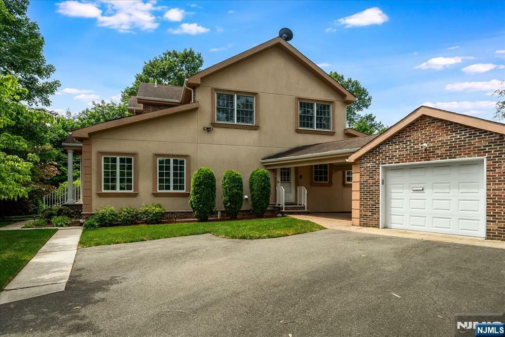 541 Forest Avenue  Paramus NJ 07652 photo
