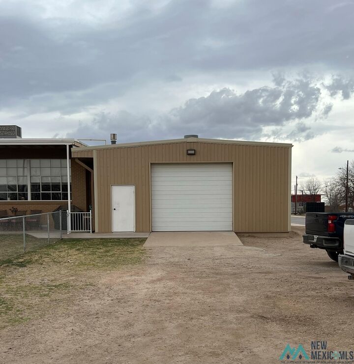 Property Photo:  309 S Sixth Street  NM 88240 