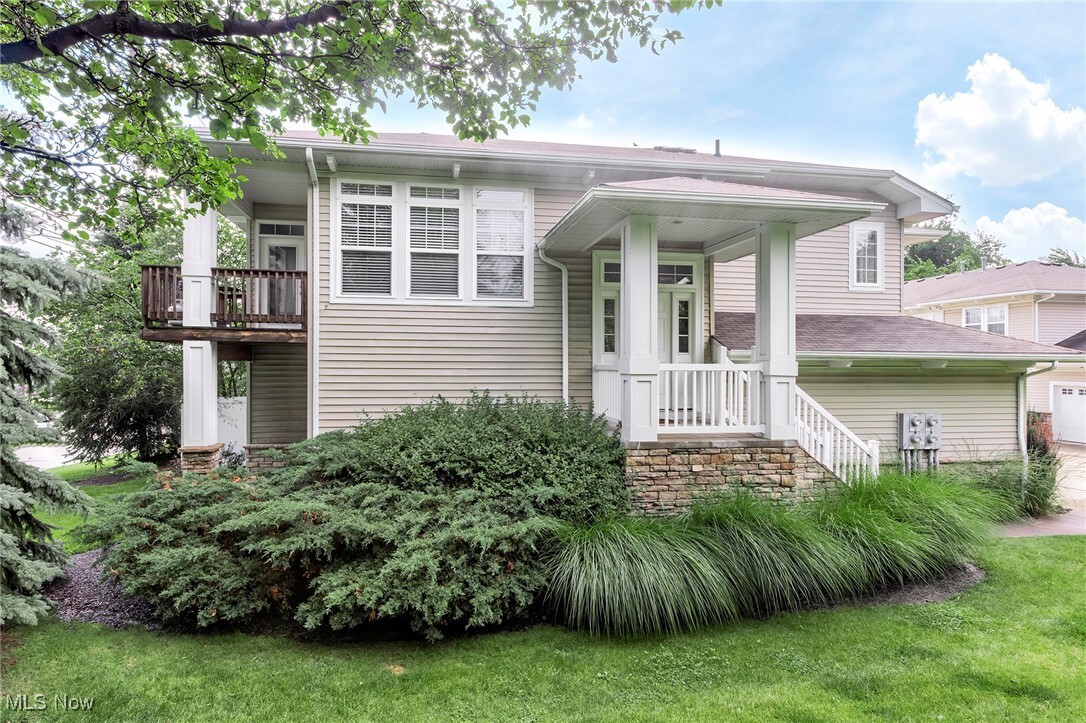 Property Photo: 101 Stonegate Circle OH 44131