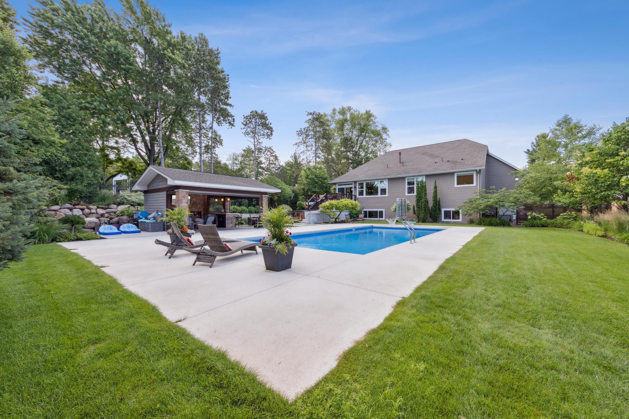 Property Photo: 641 Callahan Place MN 55118