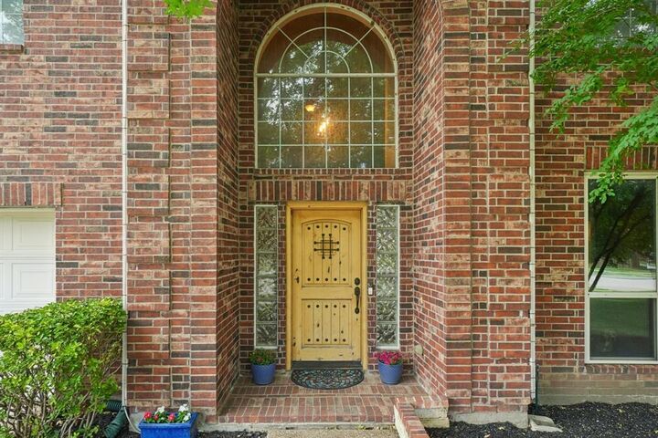 Property Photo: 1016 Pelican Drive TX 75033