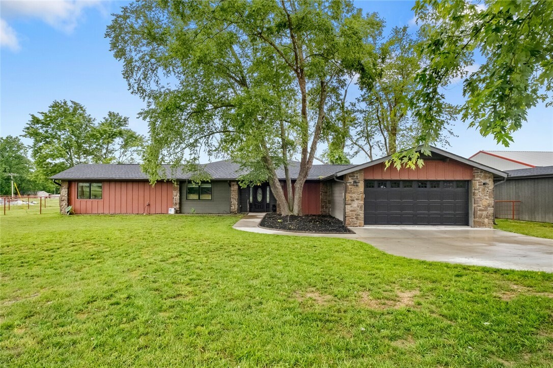 Property Photo:  11849 Cemetery Road  AR 72756 