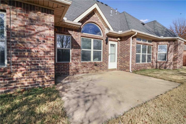 Property Photo:  4129 W Mossy Rock Drive  AR 72704 