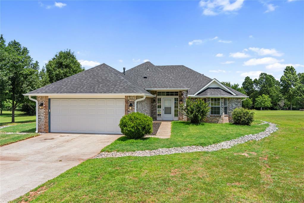 Property Photo: 2719 NW 30th Street OK 73065
